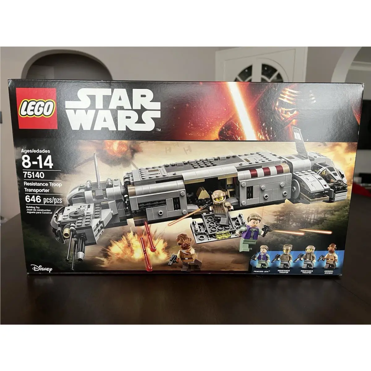 Lego Star Wars: Resistance Troop Transporter 75140 Princess Leia