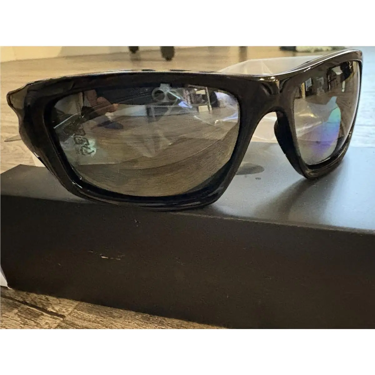 Valve Polished Black with Iridium Lenses Men`s Sunglasses 12-837 by Oakley