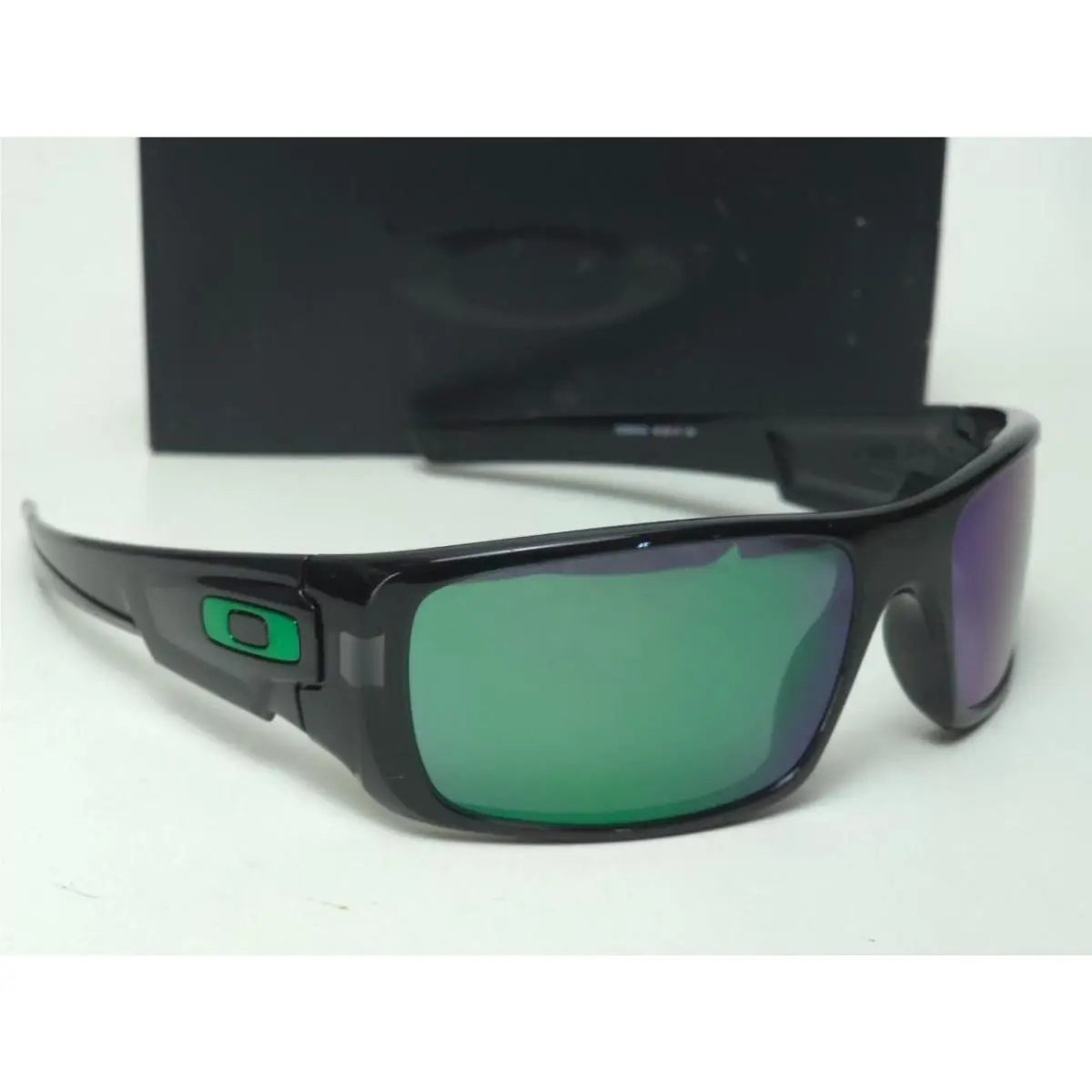 Oakley Crankshaft Sunglasses Black Ink Frame / Jade Iridium Lens - Frame: Black, Lens: Green