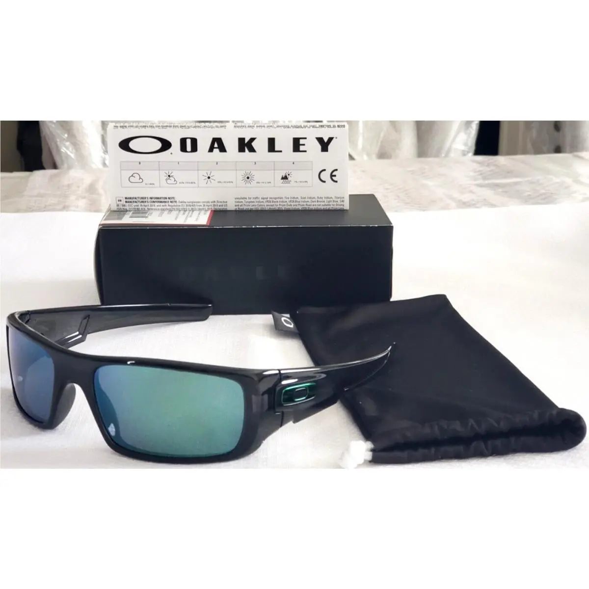 Sunglasses Oakley Crankshaft 009239-02 Black Ink / Jade Iridium Lens 132mm - Frame: BLACK INK, Lens: Jade Iridium (Green Mirror)