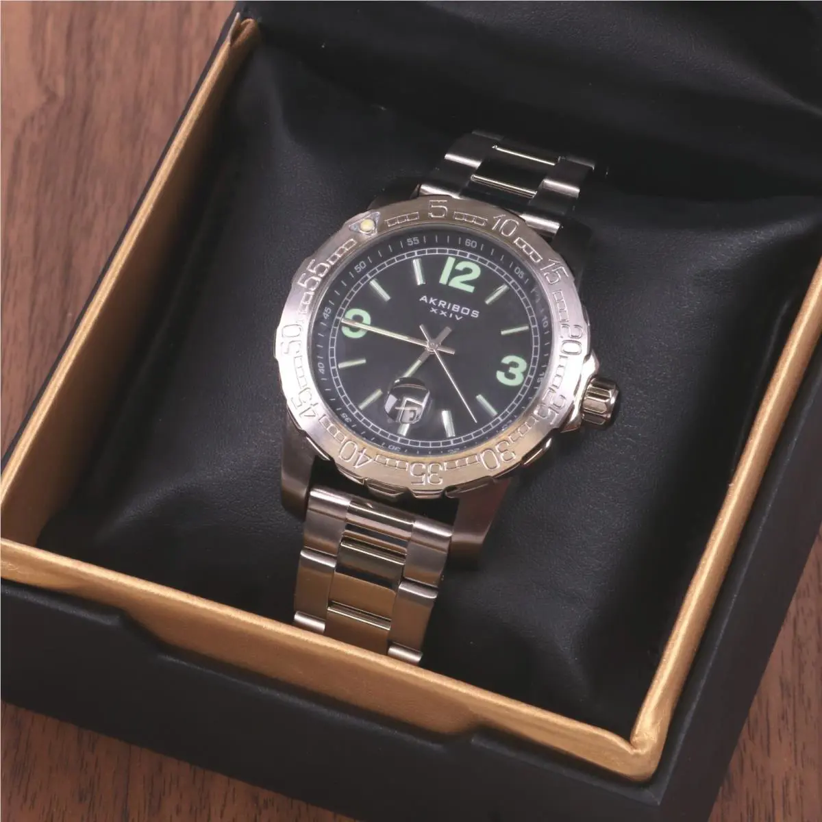Akribos Xxiv AK696SSB Date Luminous Markers Black Dial Silvertone Men`s Watch
