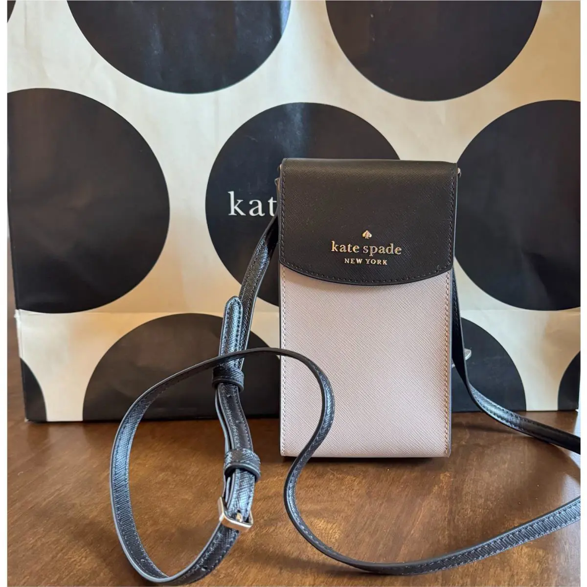 Kate Spade Staci Phone Flap Crossbody Purse - Warm Beige / Black
