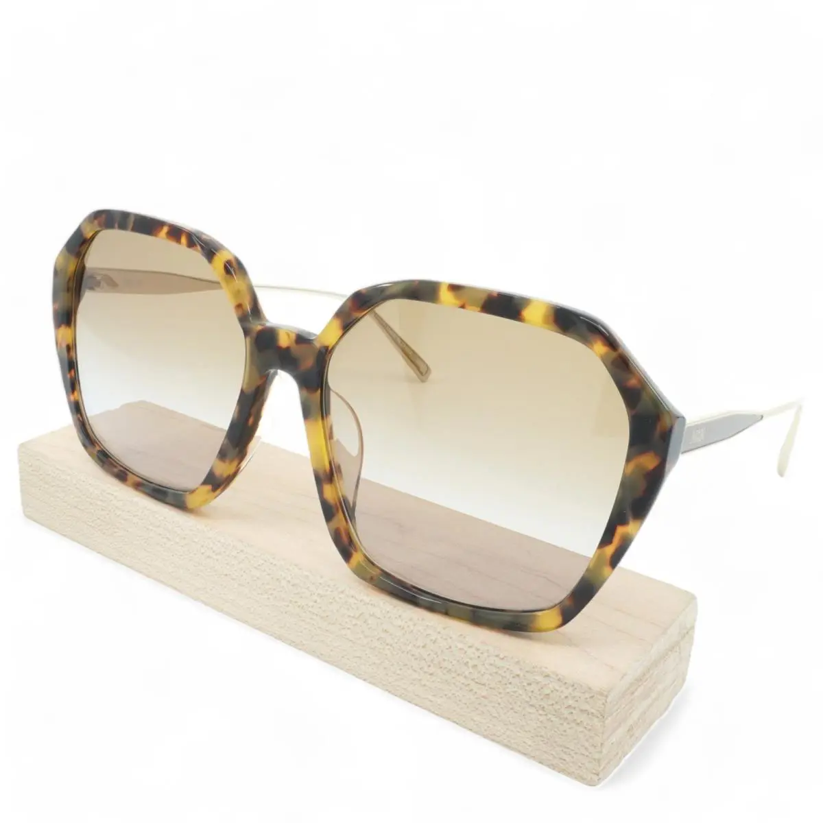 MCM700SA-214 Unisex Mcm Rectangle Sunglasses