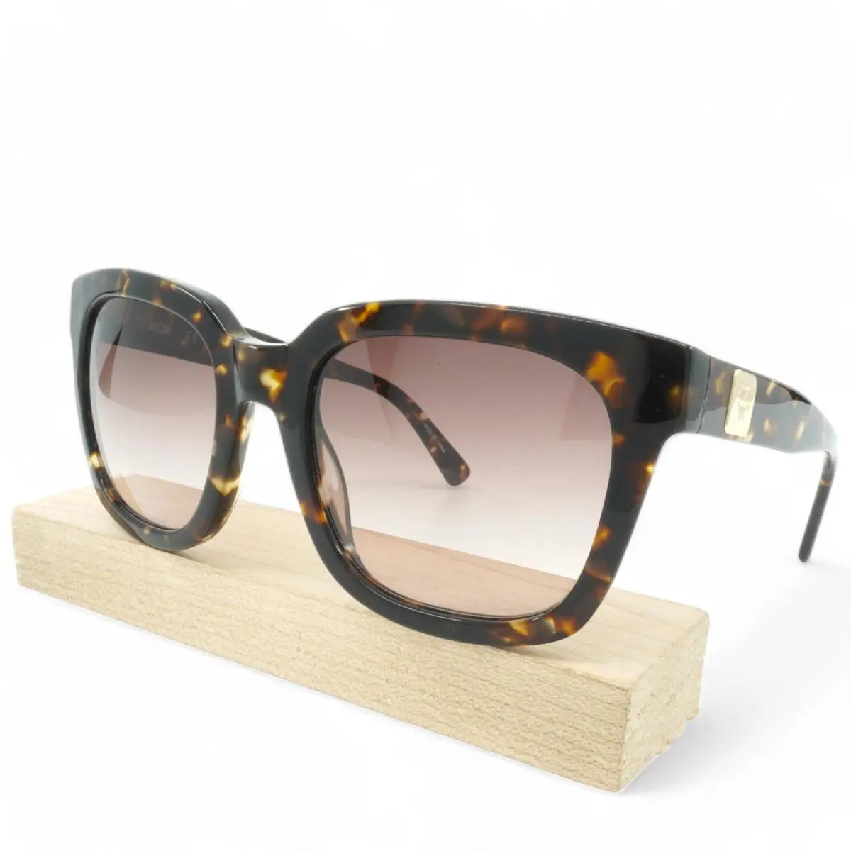 610S-215 Unisex Mcm Square Sunglasses by MCM