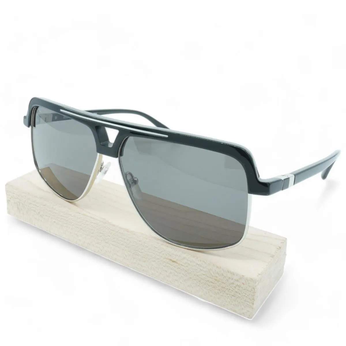 MCM708S-001 Unisex Mcm Aviator Sunglasses