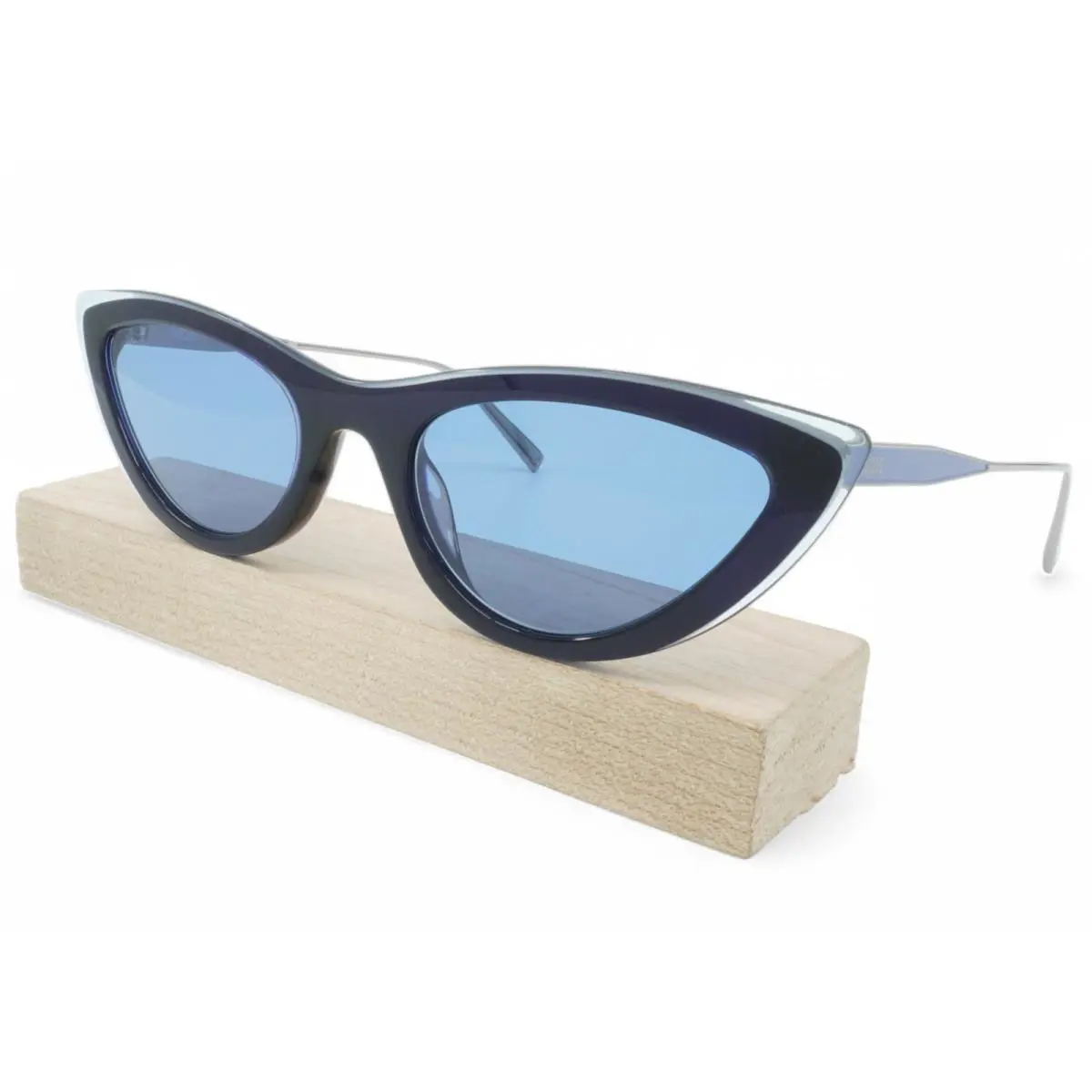 MCM699S-418 Womens Mcm Cat Eye Sunglasses
