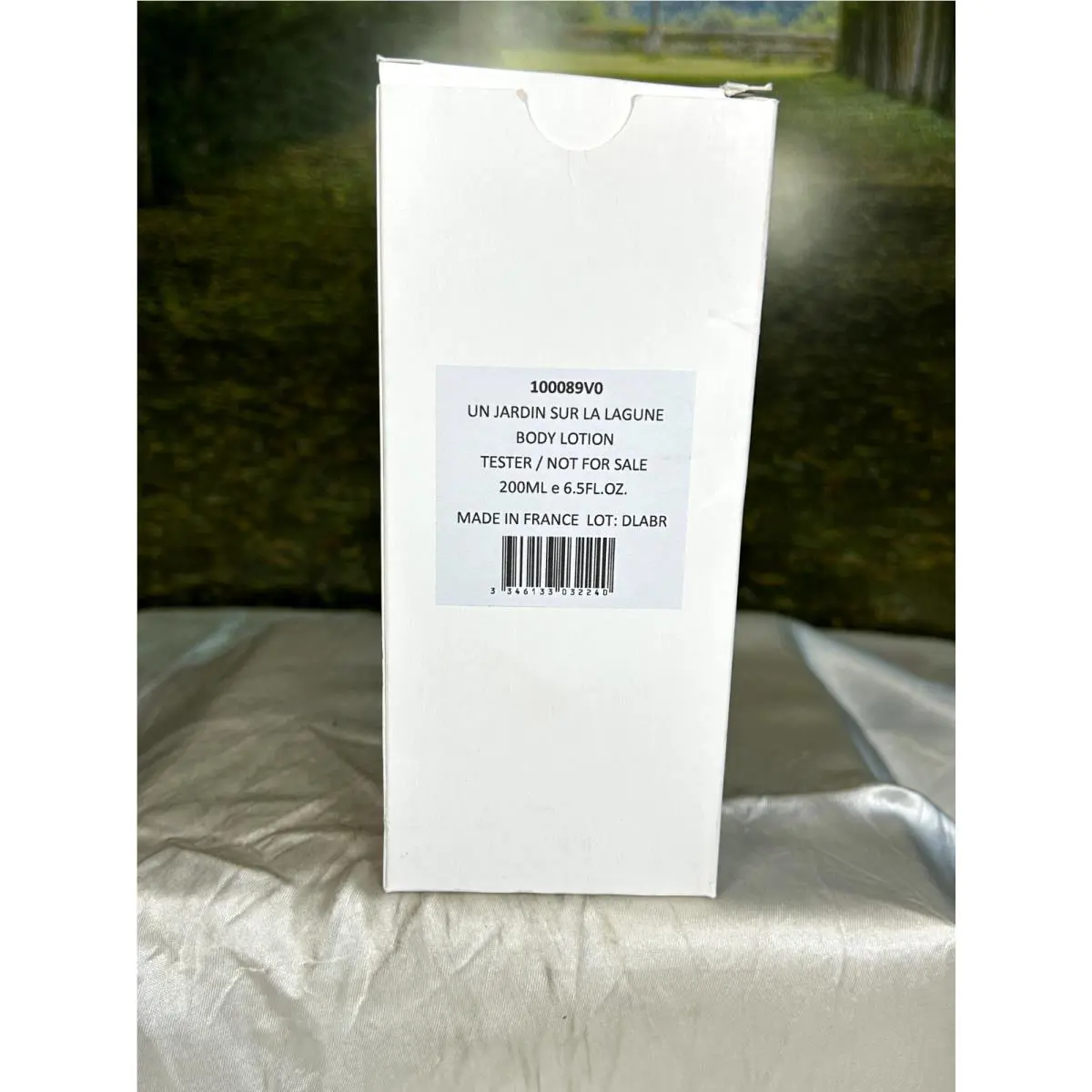 Hermes Hermēs UN Jardin Sur LA Lagune 200ML Moisturizing Body Lotion with Whitebox