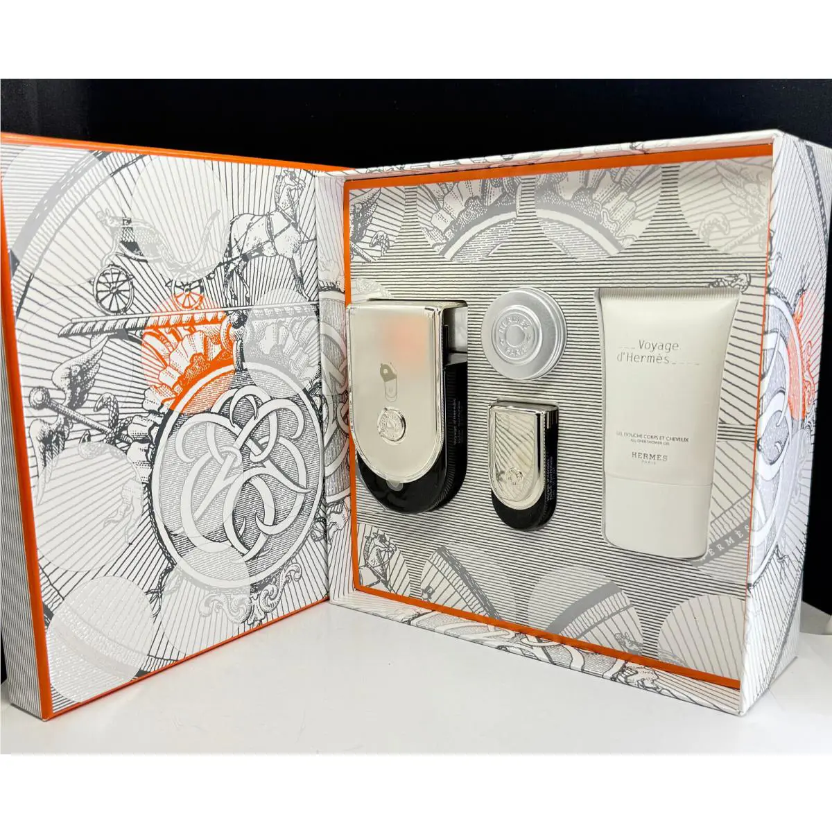 Voyage D`hermes by Hermes 3.3 oz / 100 ml Parfum 4 Pieces Gift Set