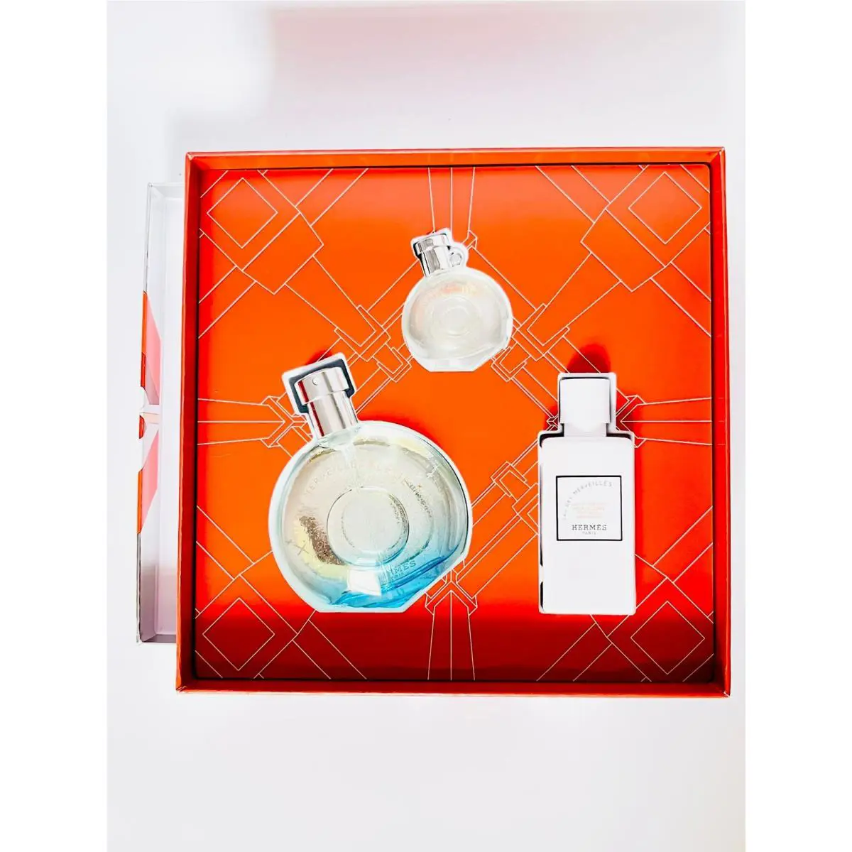 Hermès Eau Des Merveilles Bleue 3 Pc Gift Set 1.6 Edt + .25 Oz+ 1.35 oz B/lotion