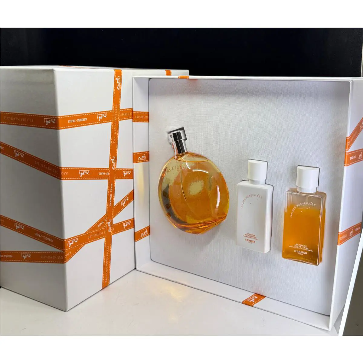 Eau Des Merveilles by Hermes Set 3.3 Edt +1.35 Shower Gel +1.35 B/lotion