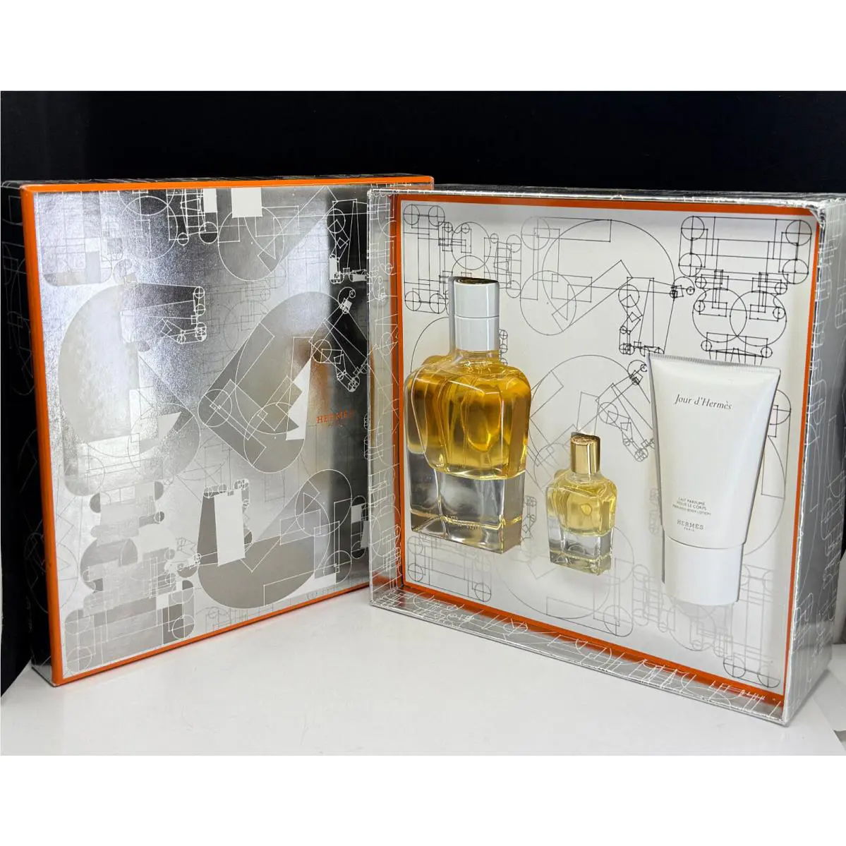 Jour D`hermes by Hermes 3 Pieces Set Edp :2.87 Oz+ 0.25 oz +1 oz