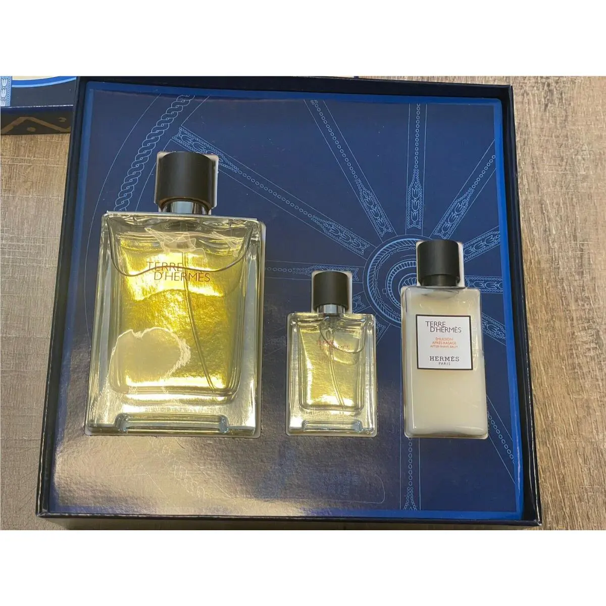 Terre D`hermes Gift Set 3.3oz Spray +0.42 oz Spray +1.35oz After Shave B-G9