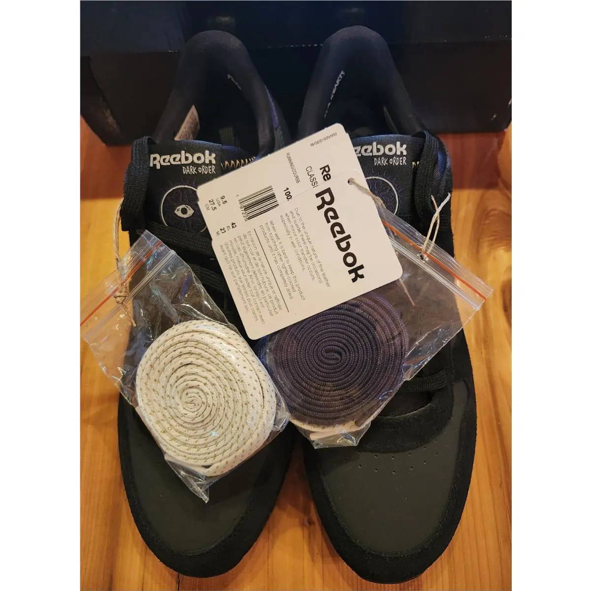 Reebok shoes - Reebok AEW x Classic Leather - 10206650 - Black, Manufacturer: Black/Purple 1