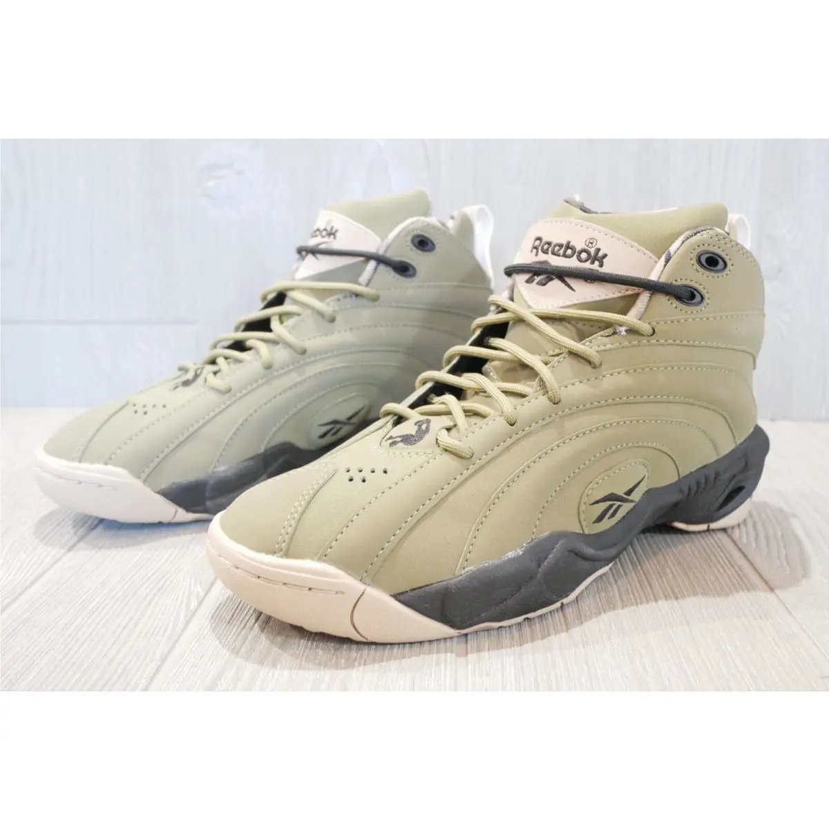 Reebok shoes - olive 0