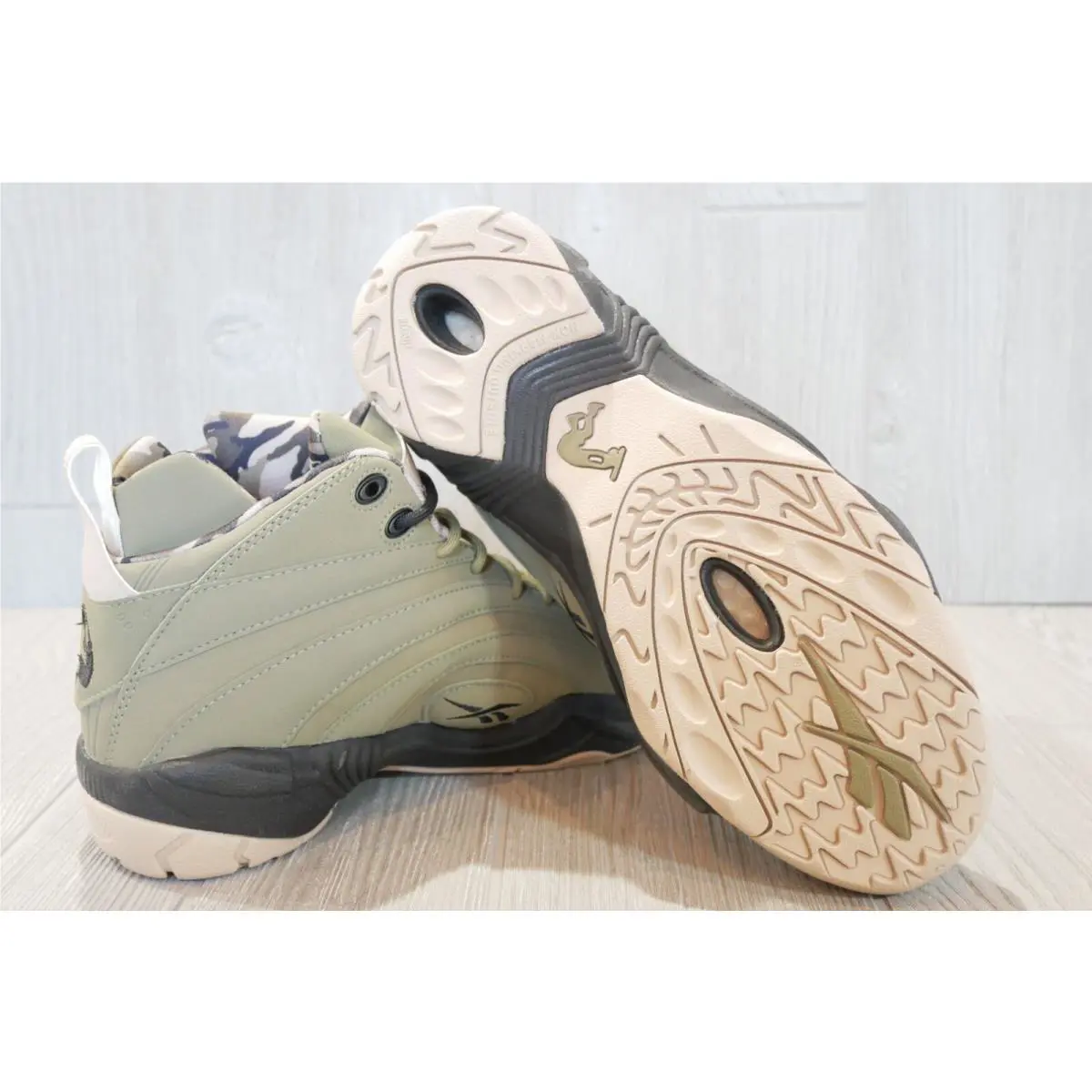 Reebok shoes - olive 4