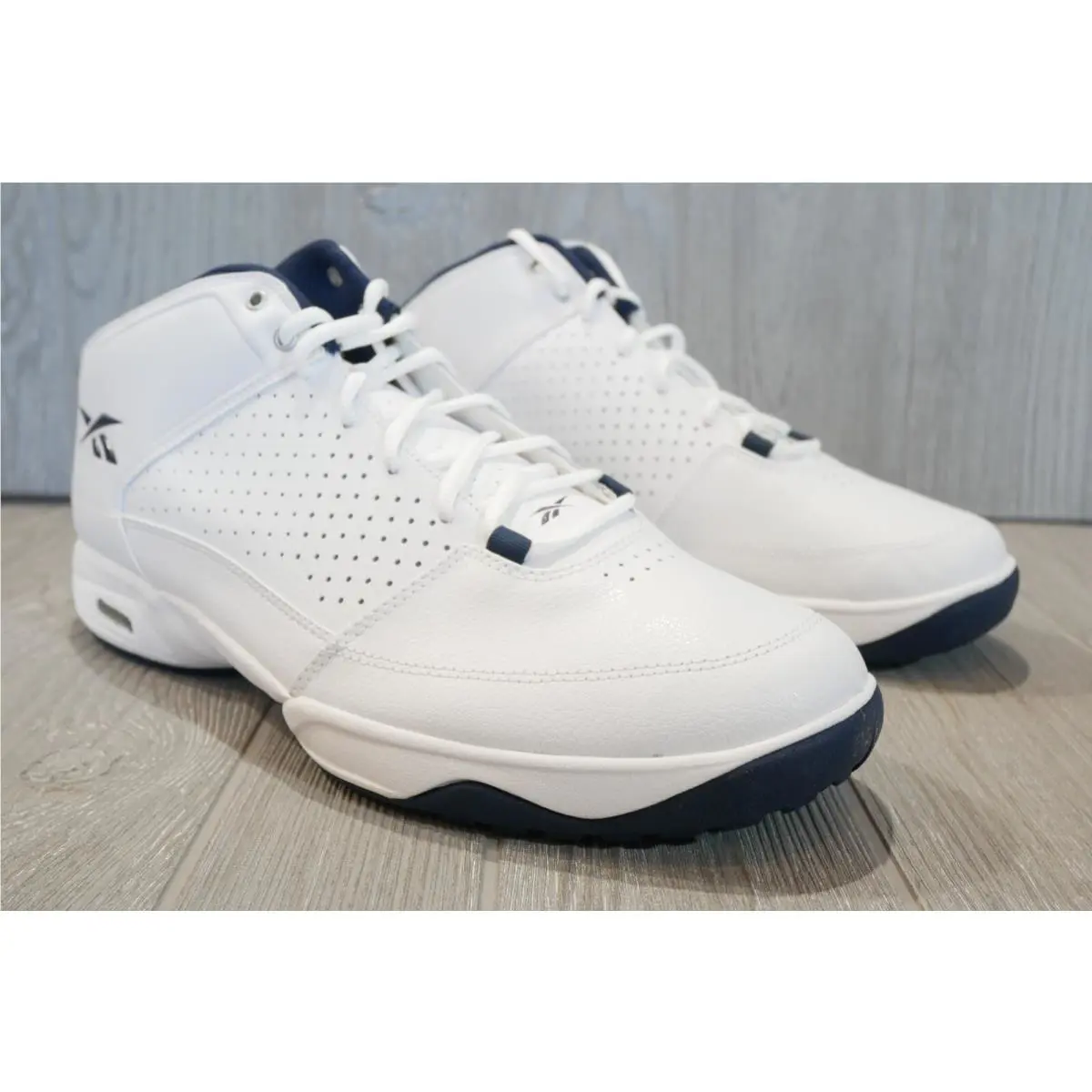 Reebok shoes - White 1