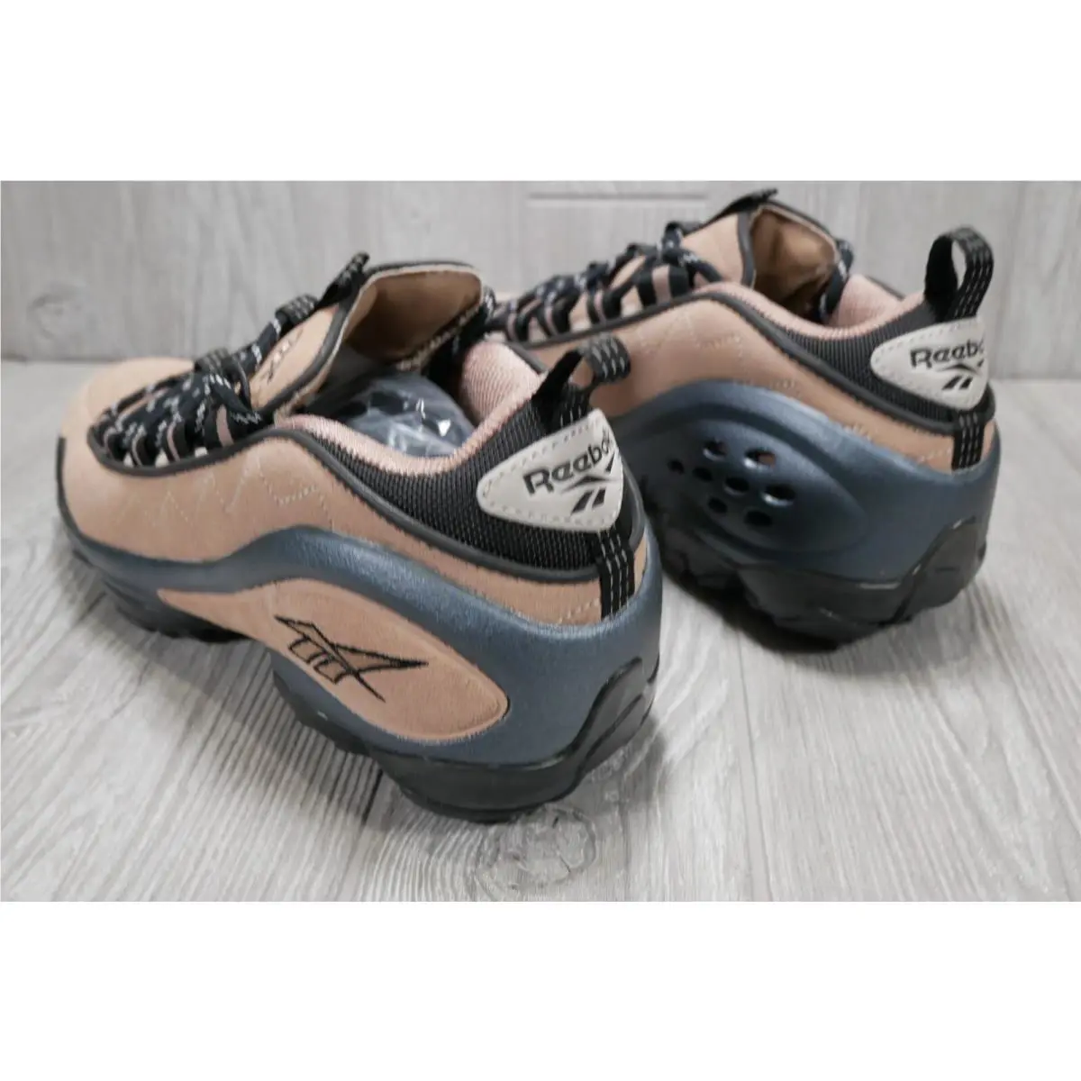 Reebok shoes - Beige 3