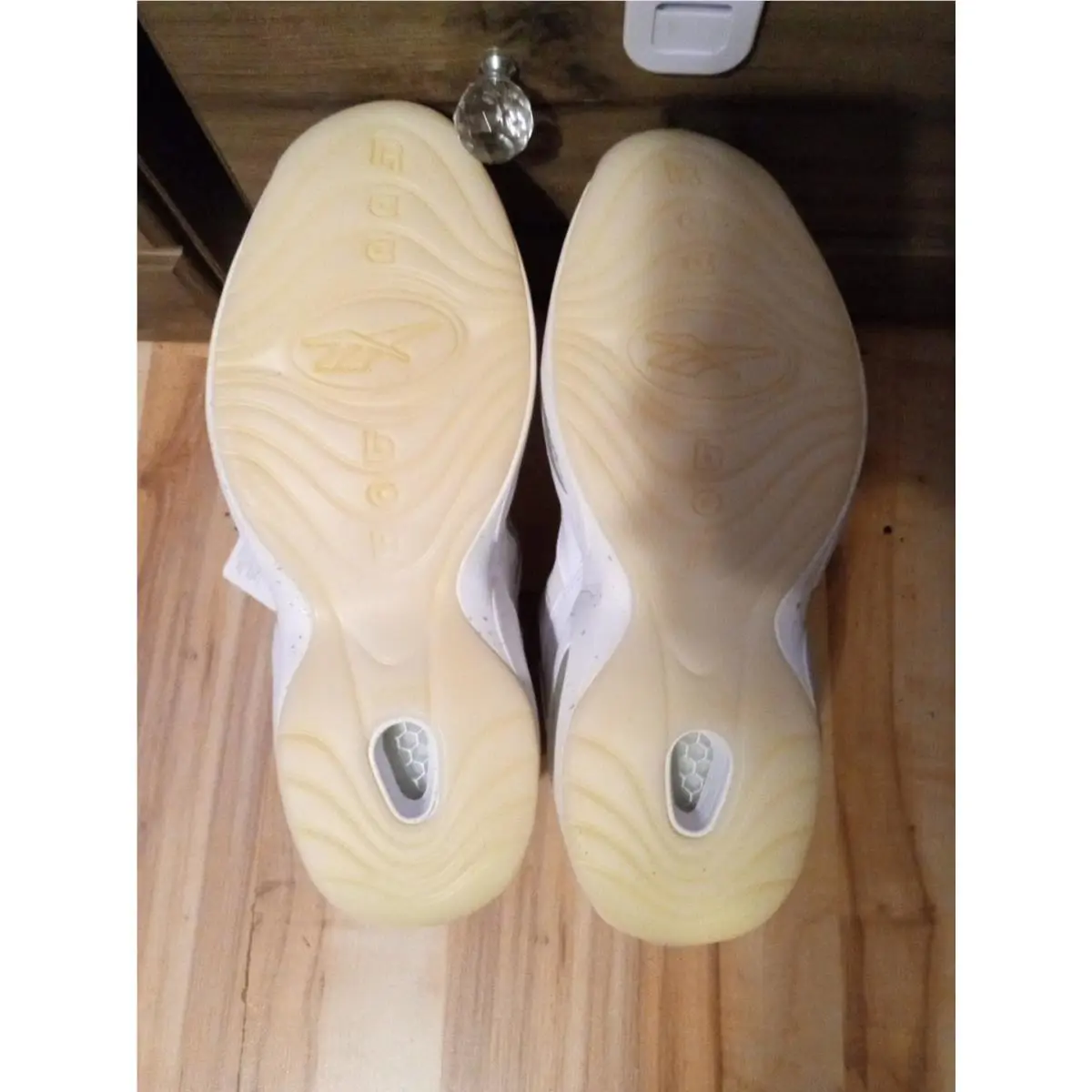 Reebok shoes - Reebok Question - Question - BD3679 - White (UPC: 0889772465589) 3