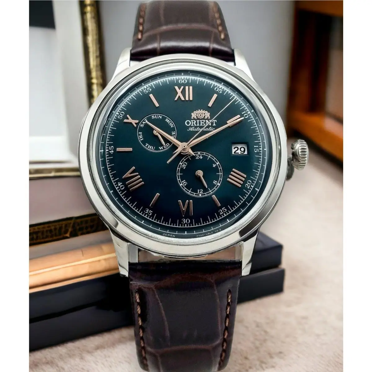 Orient Bambino Automatic Green Dial Day Date Display Men`s Watch RN-AK0703E