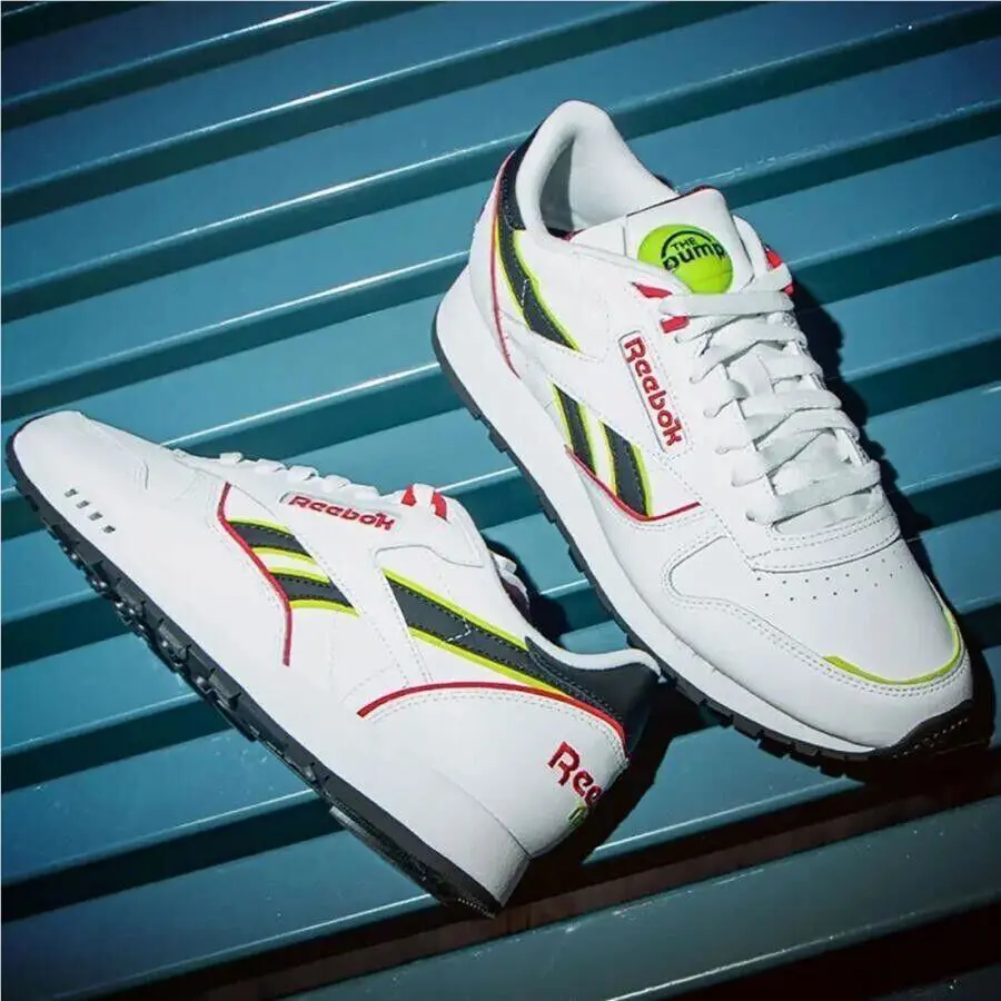 Reebok shoes - Reebok Classic - Classic - White 3