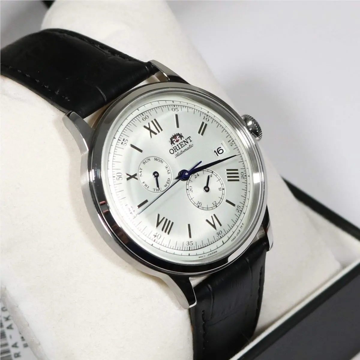 Orient Bambino Version 8 Stainless Steel Leather Strap Men`s Watch RA-AK0701S10B
