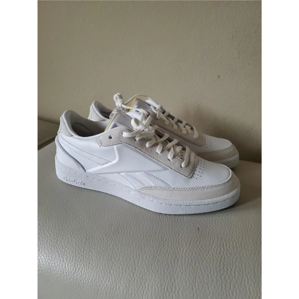 Reebok shoes - Reebok Club C Victoria Beckham - H05430 - White 0