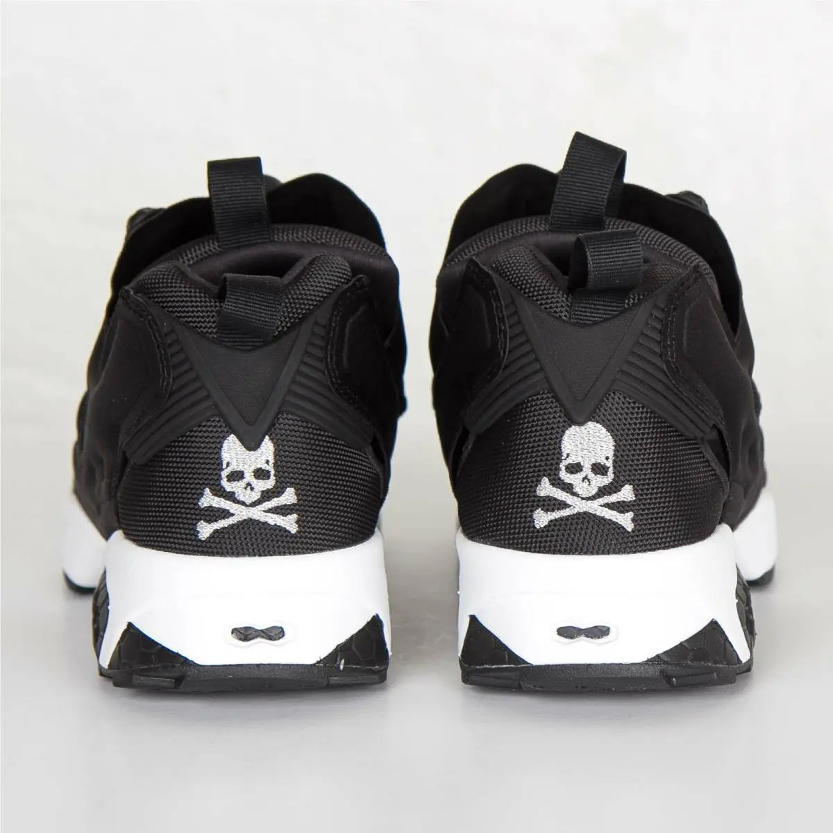 Reebok shoes - Reebok Instapump Fury - Instapump Fury - V67122 - Black 1