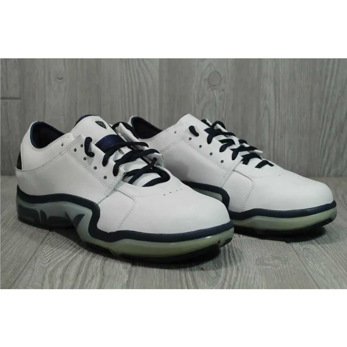 Reebok shoes - White 1