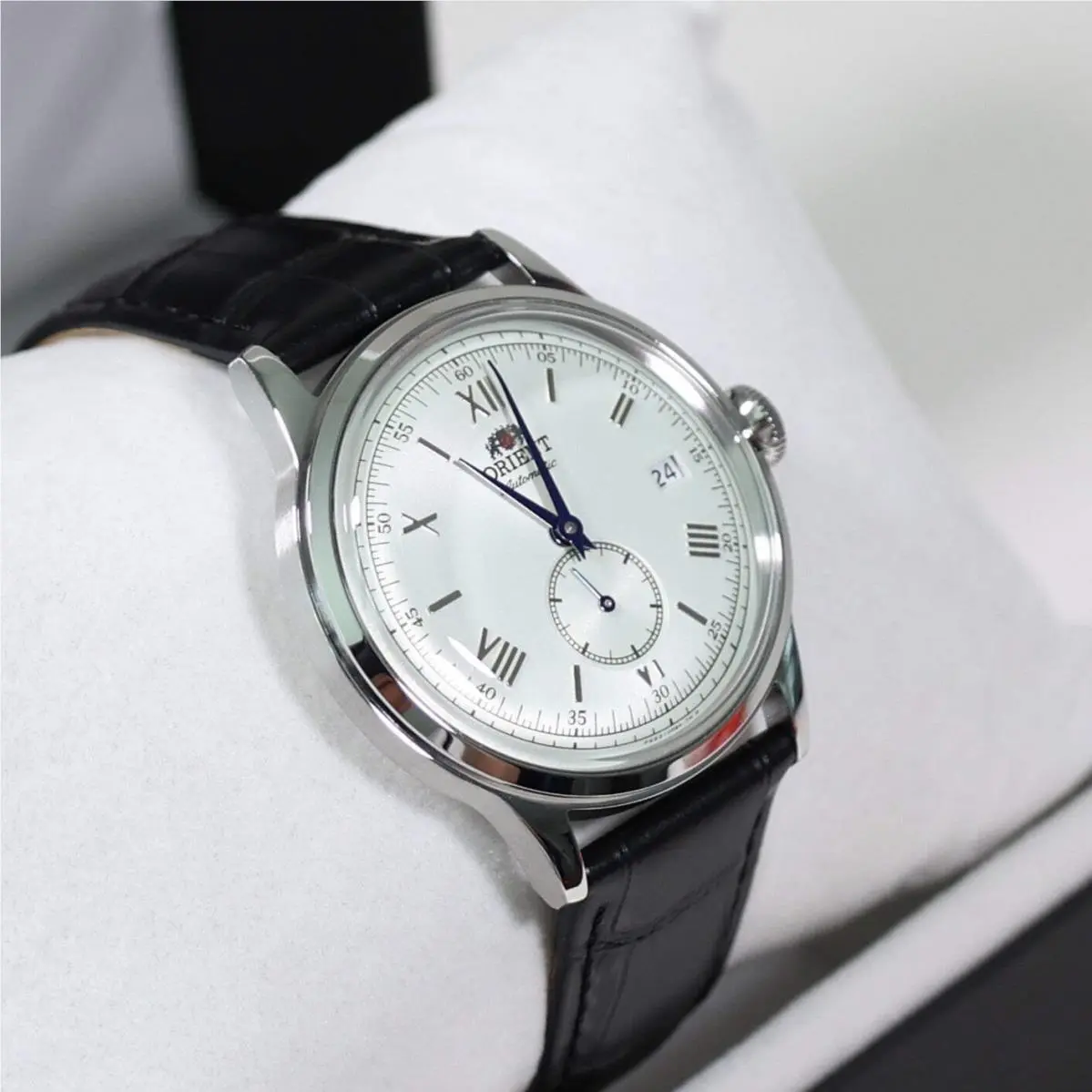 Orient Classic 38mm Silver Dial Seconds Hand Automatic Watch RA-AP0104S