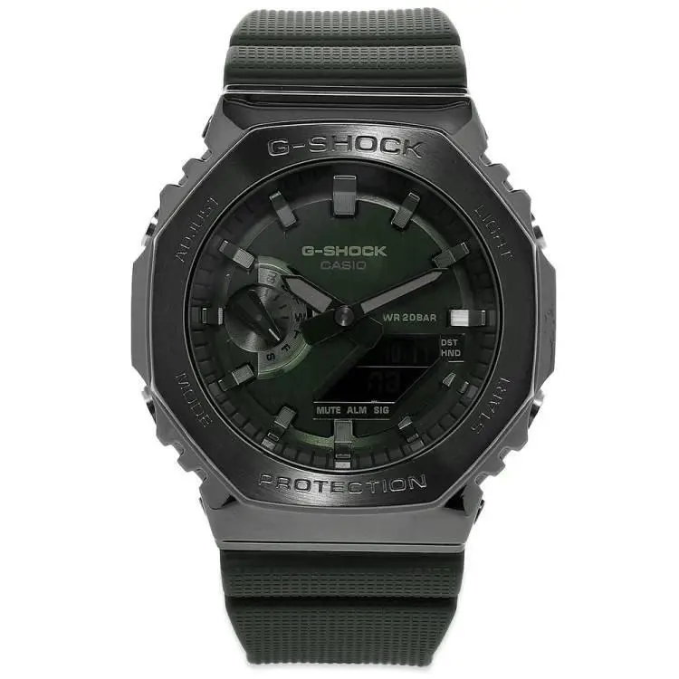 Casio G-shock Analog Digital Quartz Diver`s GM-2100B-3A 200M Men`s Watch