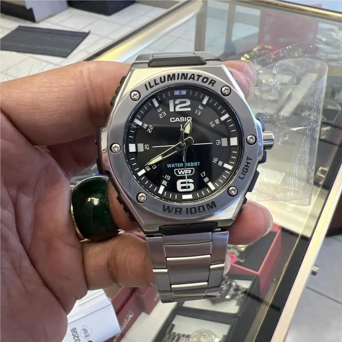 Casio MPTBD01-5ex-Men`s Black Resin Band 100 Meter WR Illuminator Great Stuff