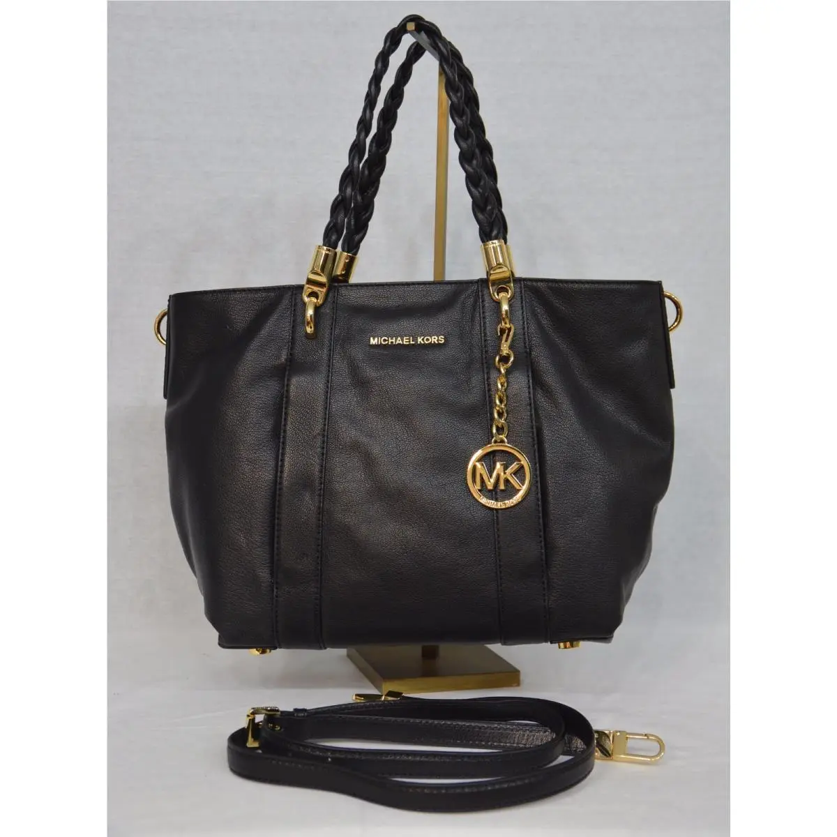 Kors Naomi Large Leather Shoulder in Black. Soft Leather