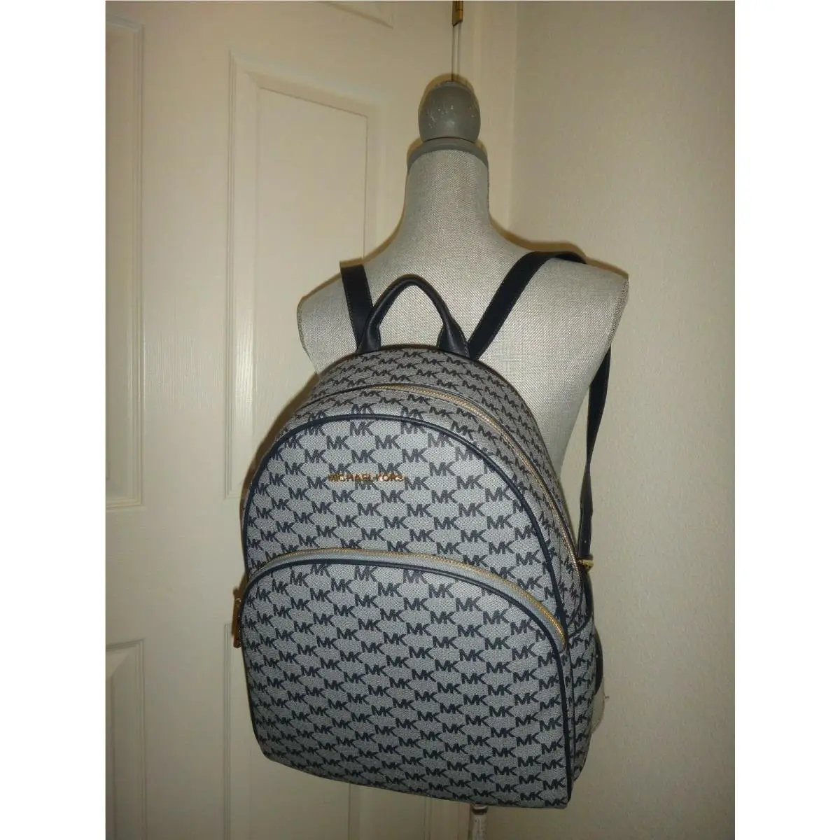 Michael Kors Women`s Abbey MK Signature Large Backpack Admiral Blue 38F8XAYB7V