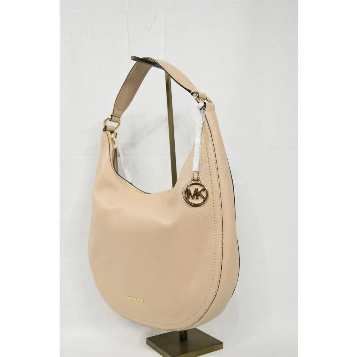 Michael Kors Lydia Large Leather Hobo / Shoulder Bag in Oyster