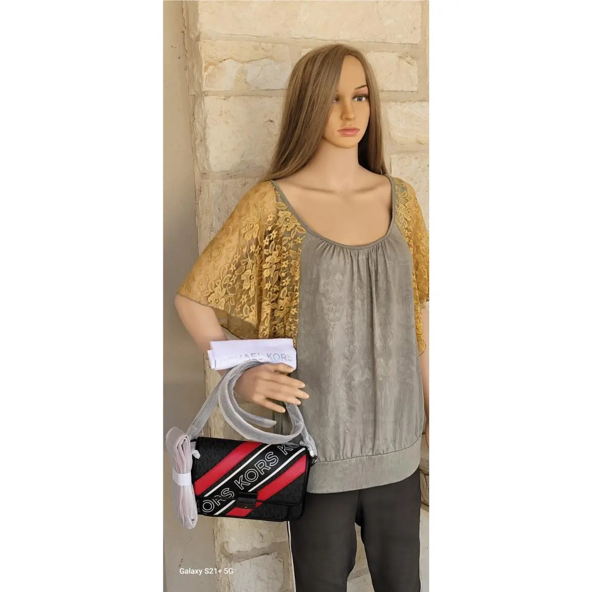Michael Kors Bradshaw Logo Black Red Stripe Messenger/x-body/shoulder Bag