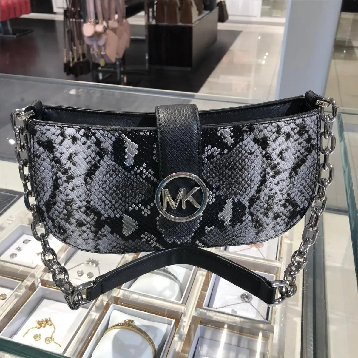 Michael Kors Carmen Small Two-tone Snake Non-leather Vegan Shoulder Bag - Black