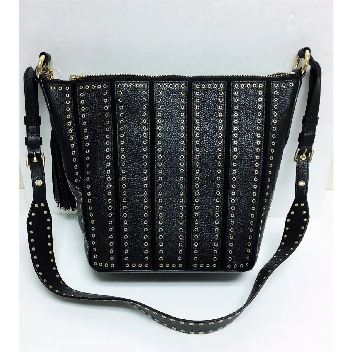 Michael Kors Brooklyn Grommet Black Leather Gold Tassel Feed Bag Crossbody