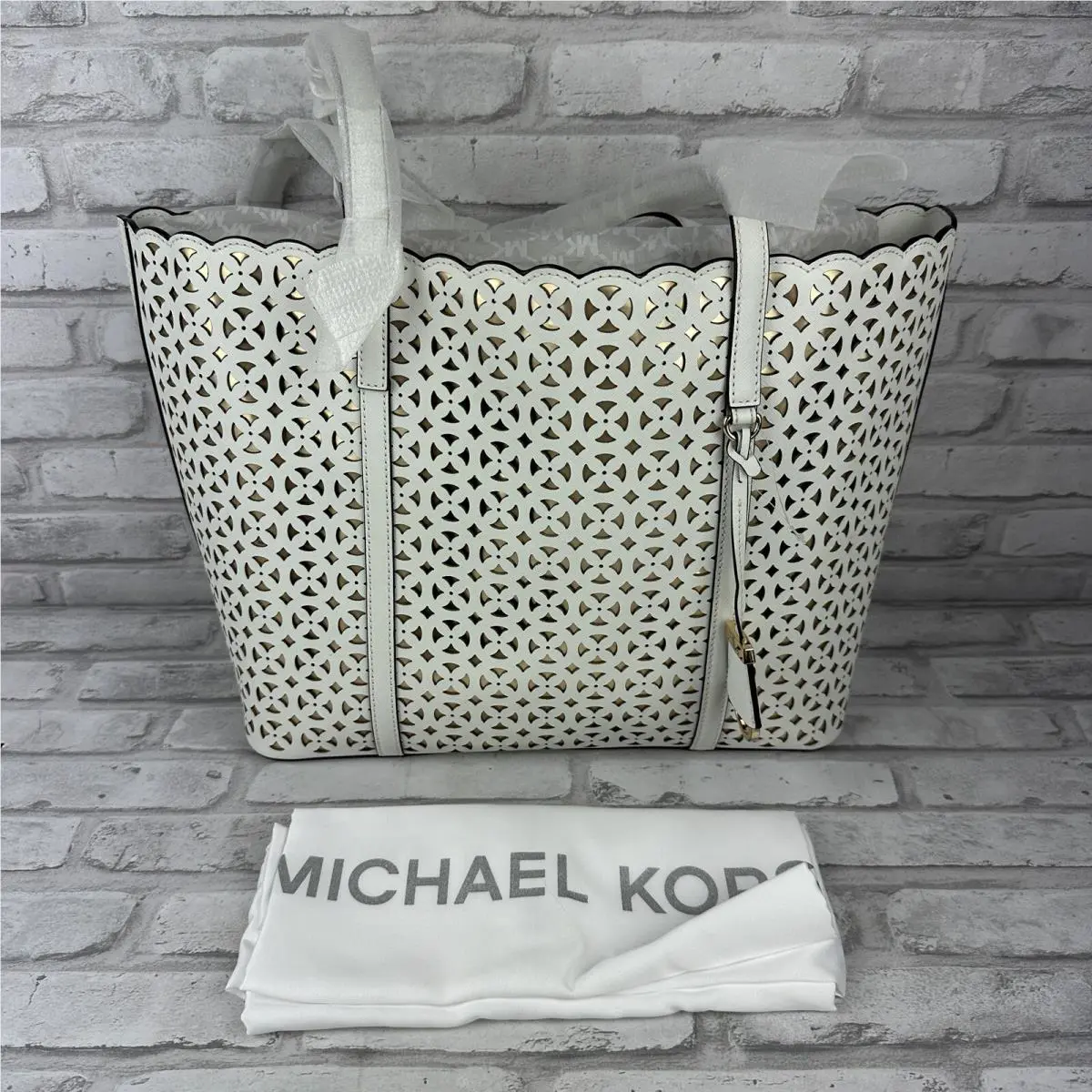 Michael Kors MK Optic White/gold MD Travel Tote Handbag Laser Cutouts