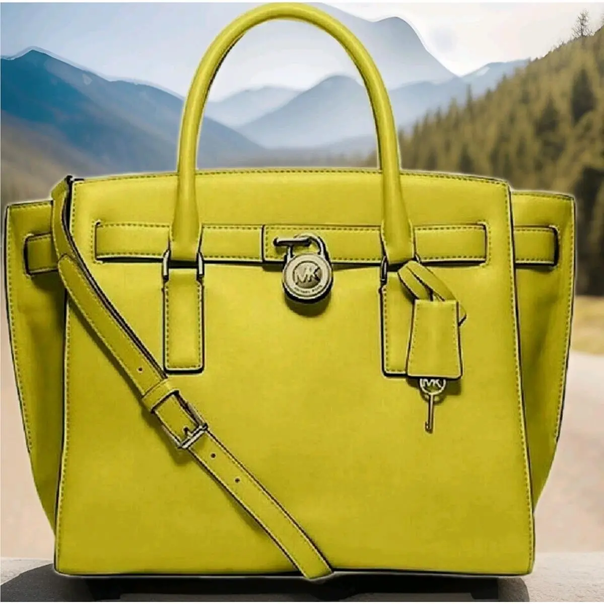 Large Hamilton Traveler Green Apple Leather Gold Tote Bag by Michael Kors