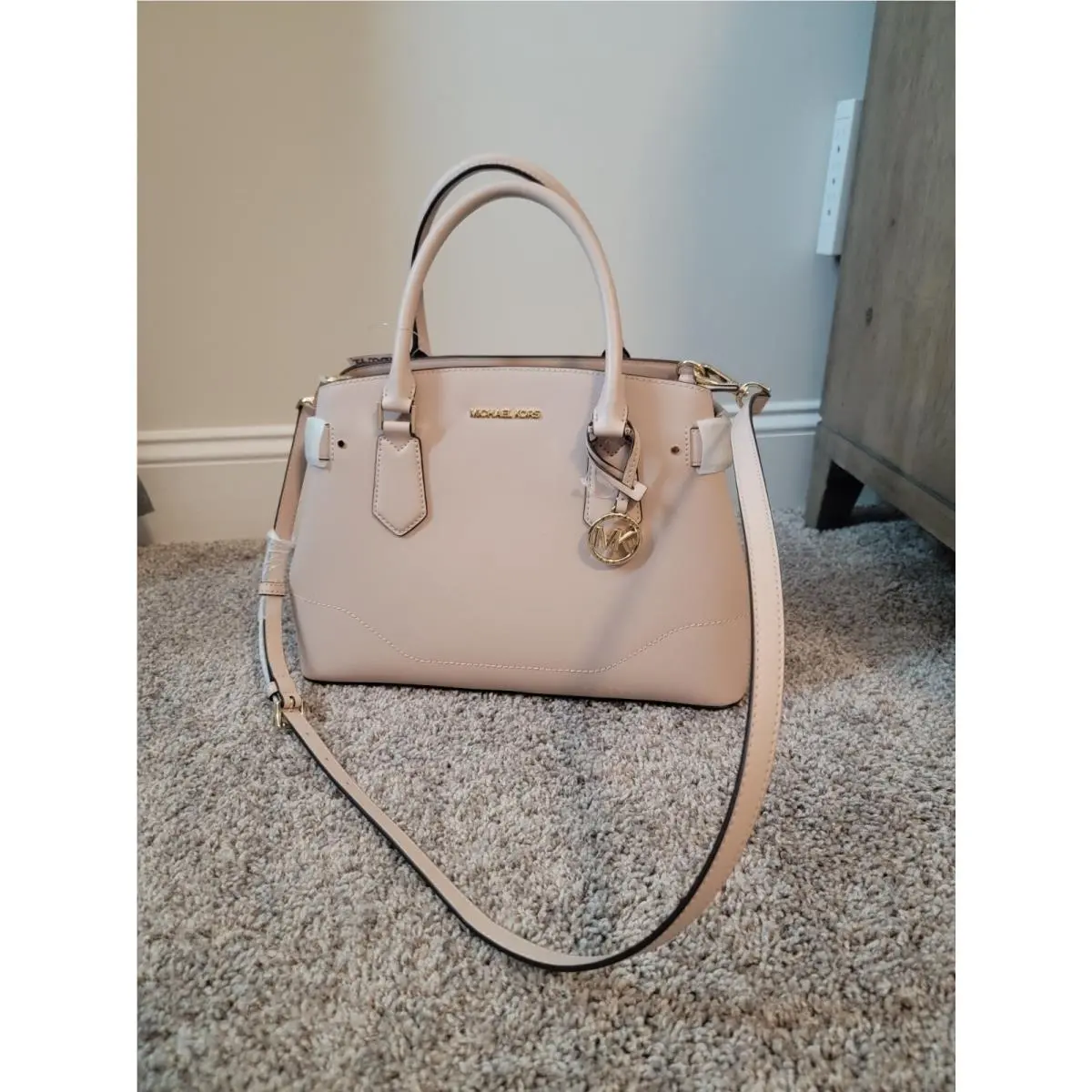 Michael Kors Lynn Large Leather Crossbody Satchel Bag In Soft Pink