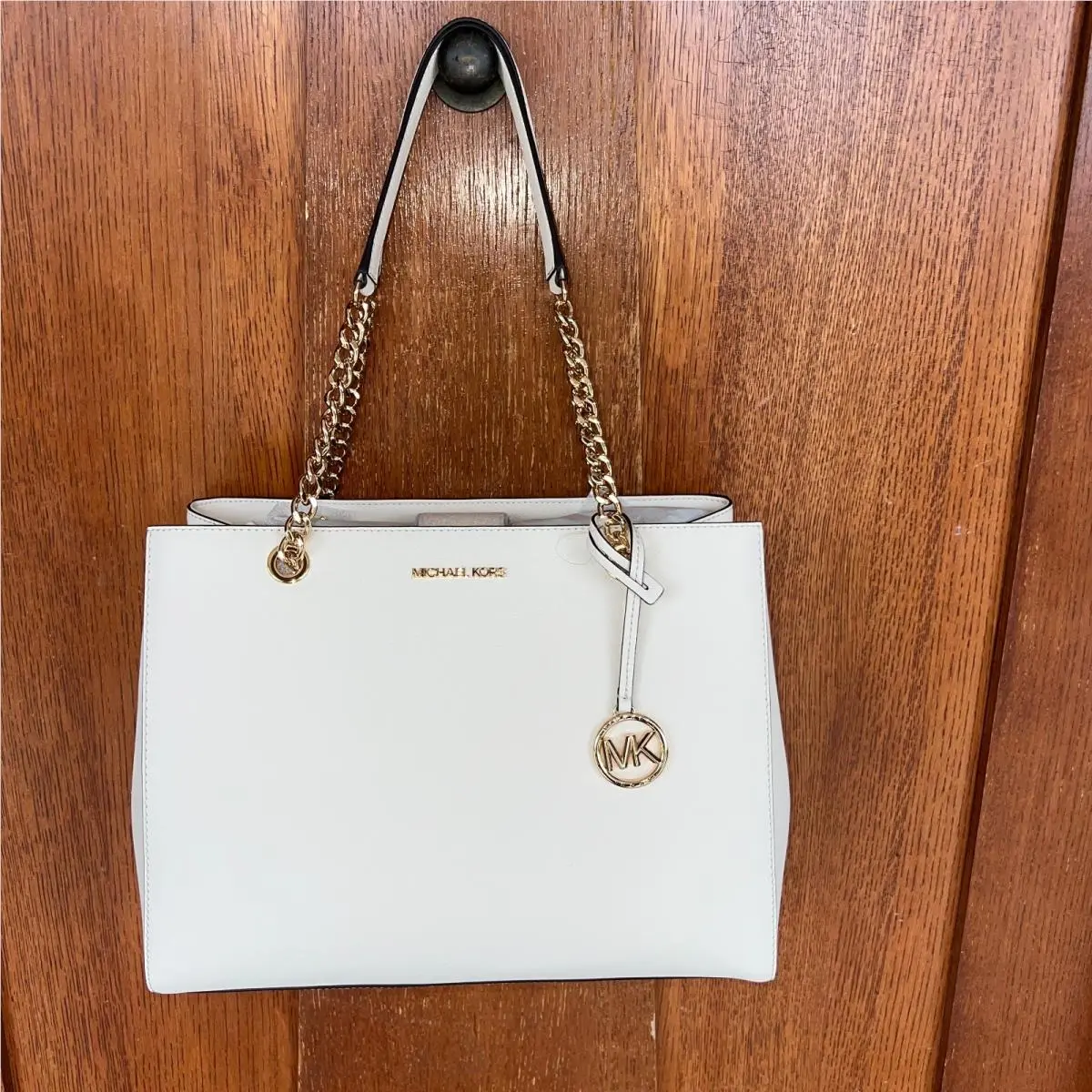 Michael Kors Susannah Large EW Saffiano Leather Light Cream Gold Cha