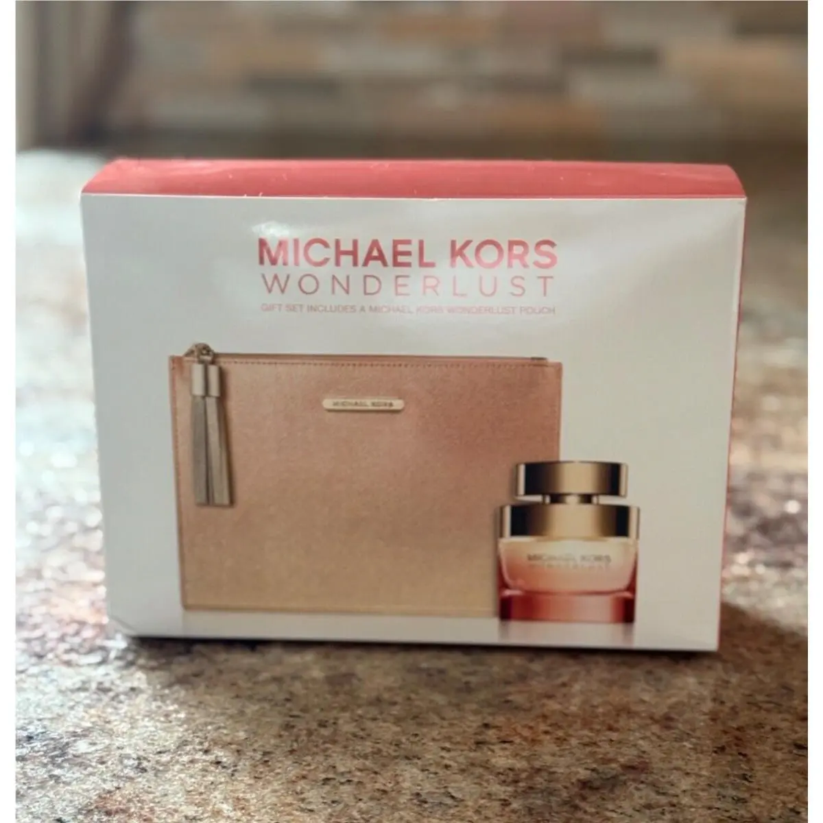 Michael Kors Wonderlust Gift Set Includes 1.7 oz Michael Kors Wonderlust Pouch