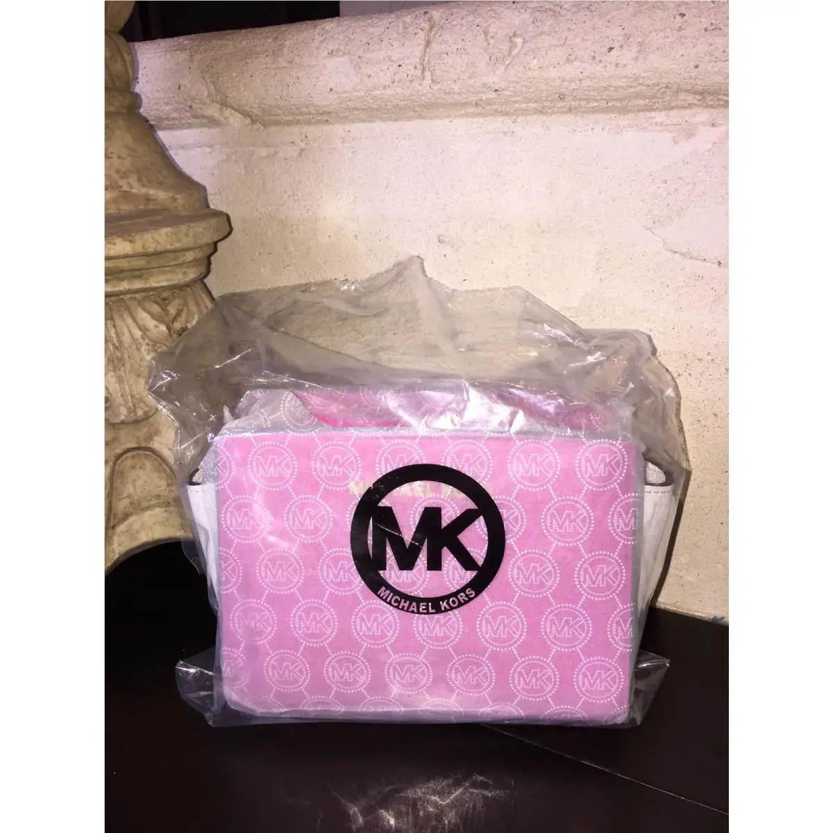 Michael Kors Mini Colorblock Selma Saffiano Messenger Raspberry Pink White