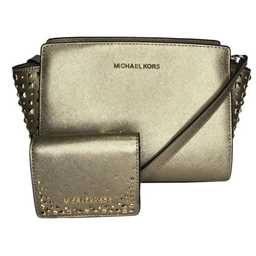 Selma Pale Gold W/gold Studs MD Messenger Bag by Michael Kors
