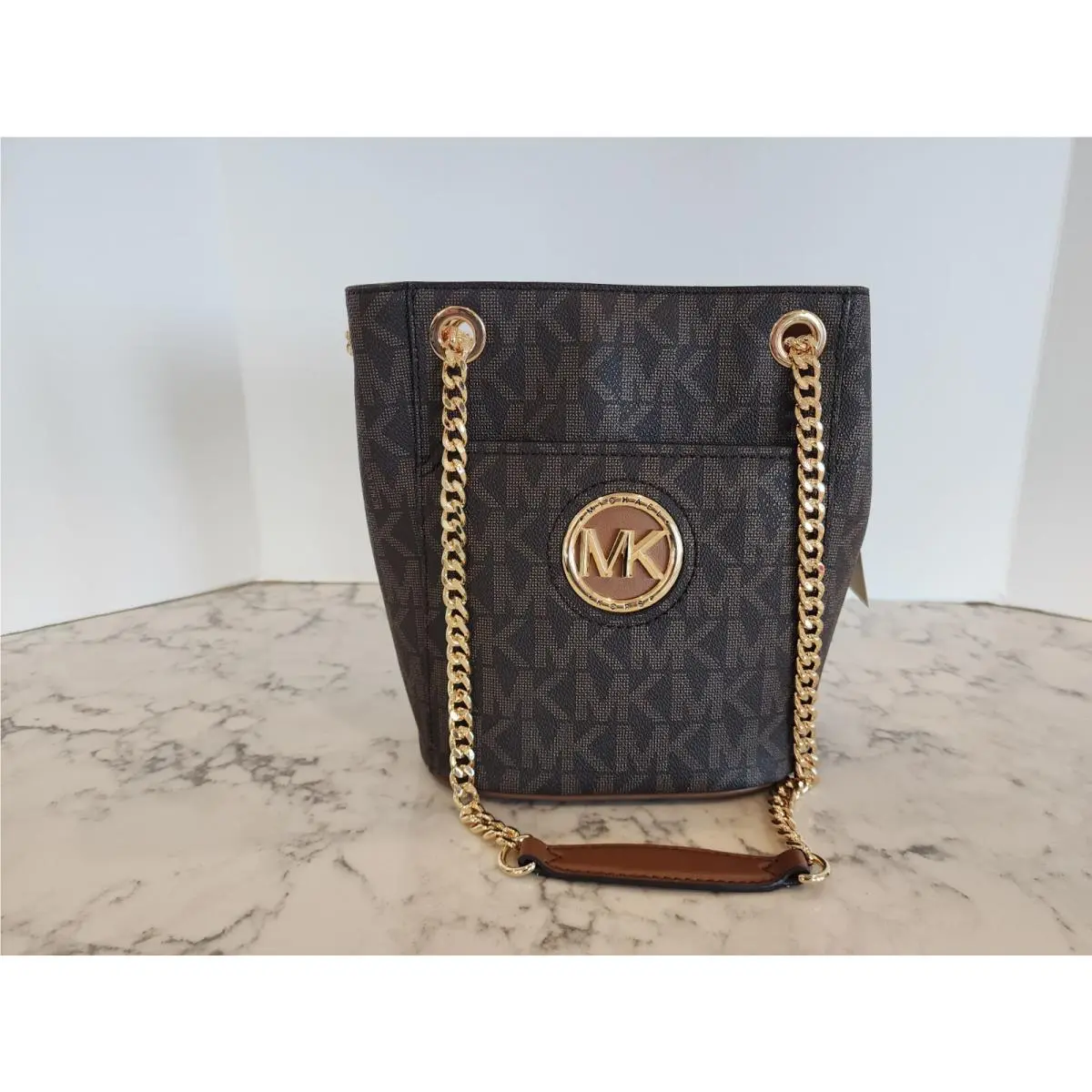 Michael Kors Samira Medium Chain Bucket Messenger Brown/luggage