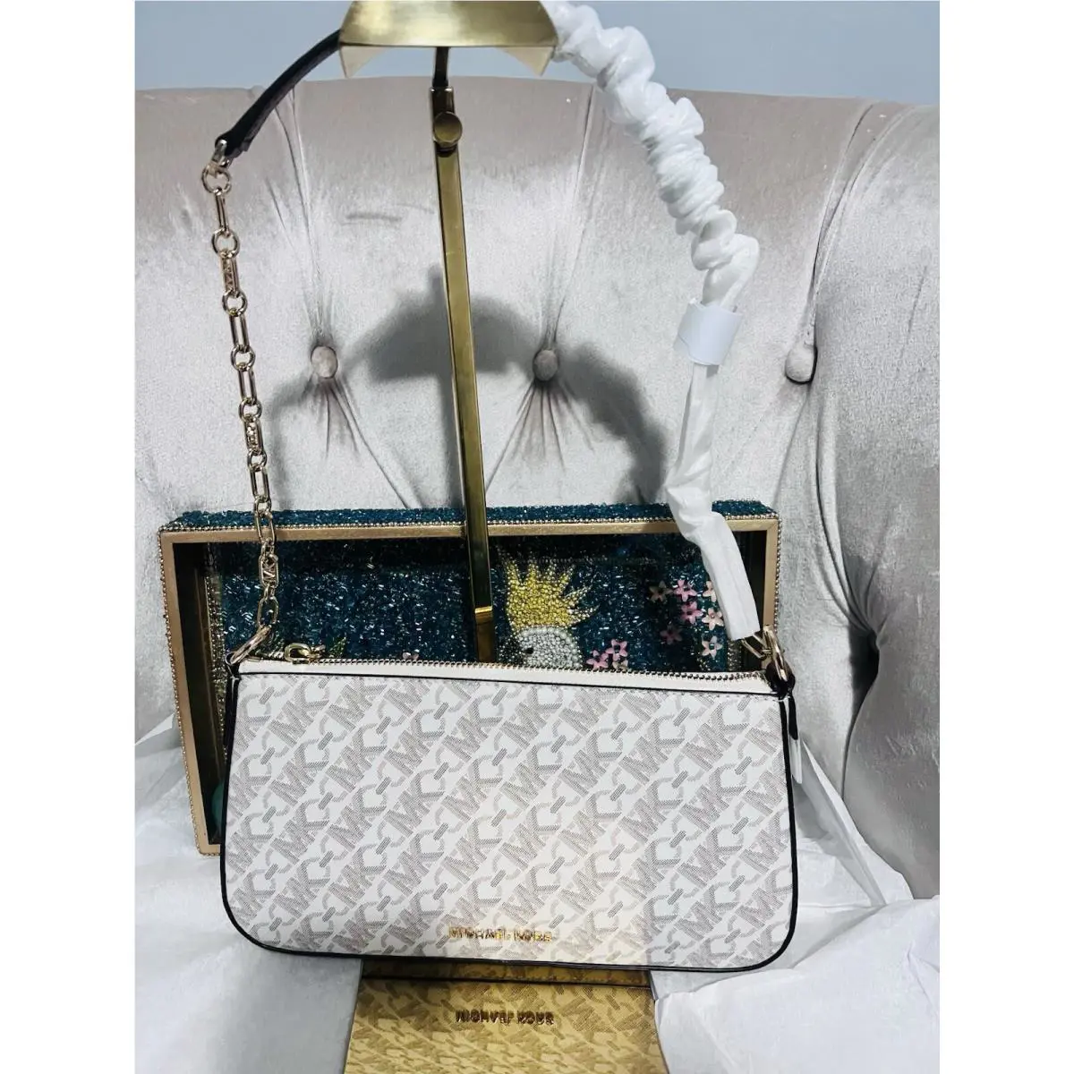 Michael Kors Empire Medium Chain-link Pochette Hobo Bag Handbag Vanilla Gold