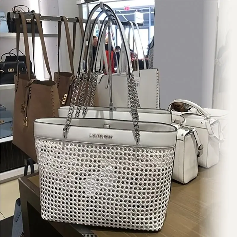 35T9SYKT3I Kinsley LG Tote Optic White by Michael Kors