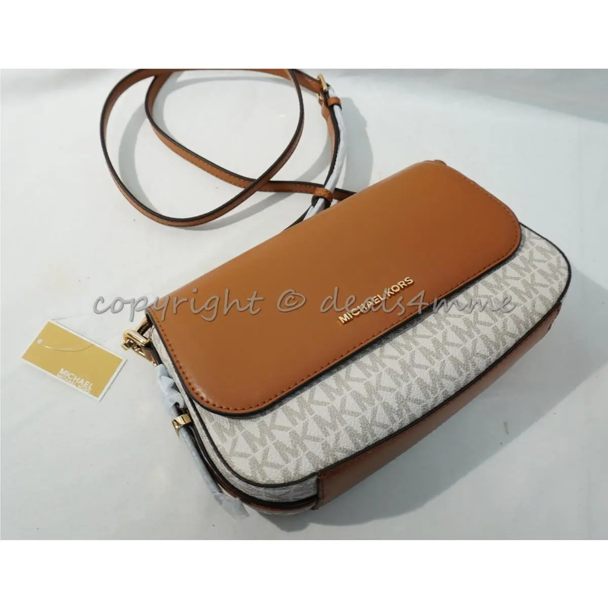 Michael Kors 32H9G06C3B Bedford Legacy Shoulder/crossbody Bag in Vanilla/acorn