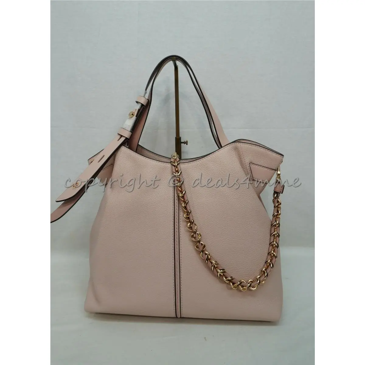Michael Kors 30S0GW2L9Y Downtown Astor Large Leather Shoulder Bag in Soft Pink