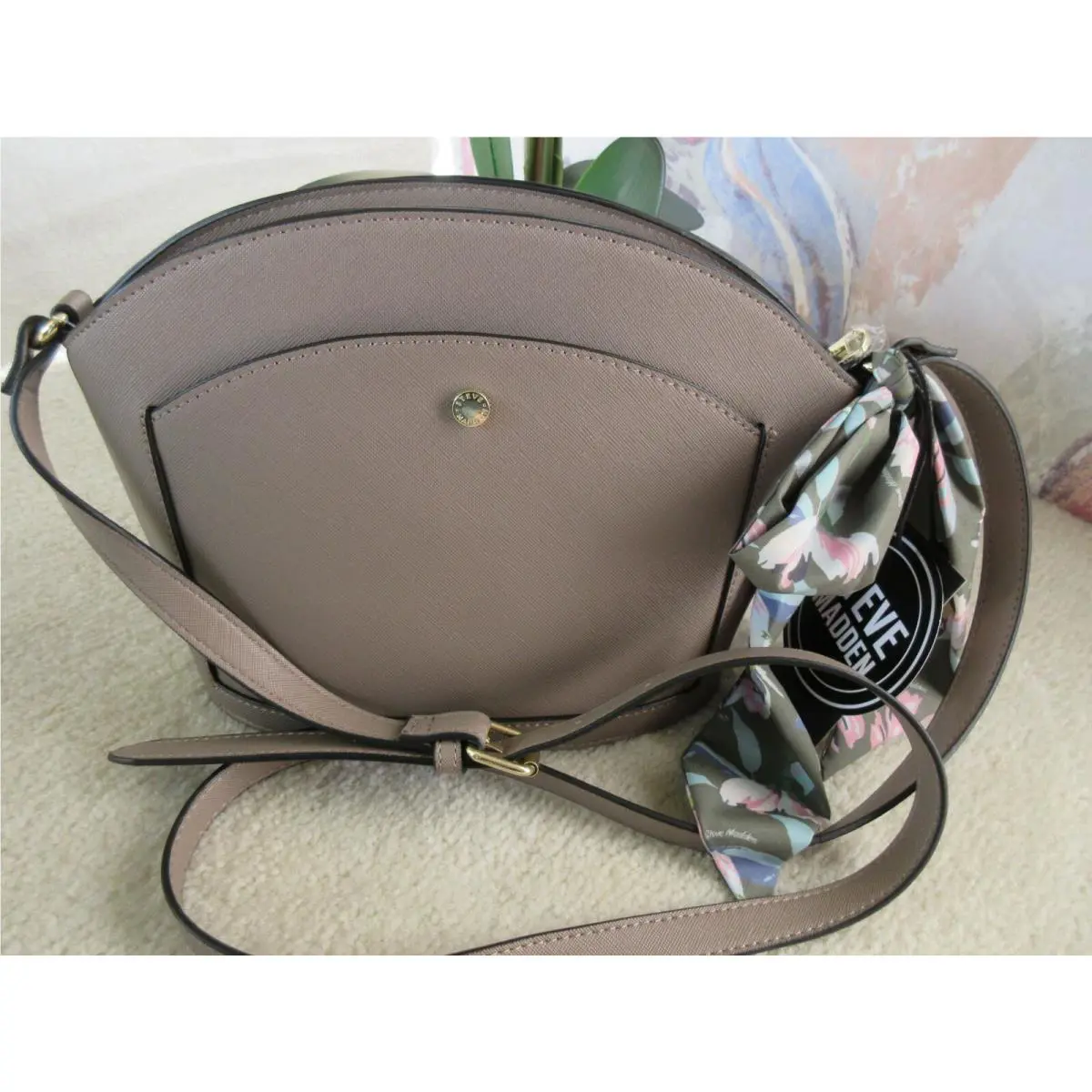 Steve Madden Textured Mushroom Bucket Crossbody Bag Top Zipper with Scarf